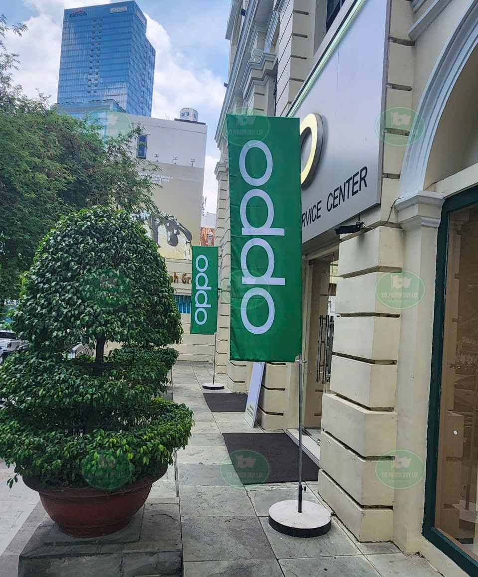 Cờ phướn chữ nhật trung tâm OPPO