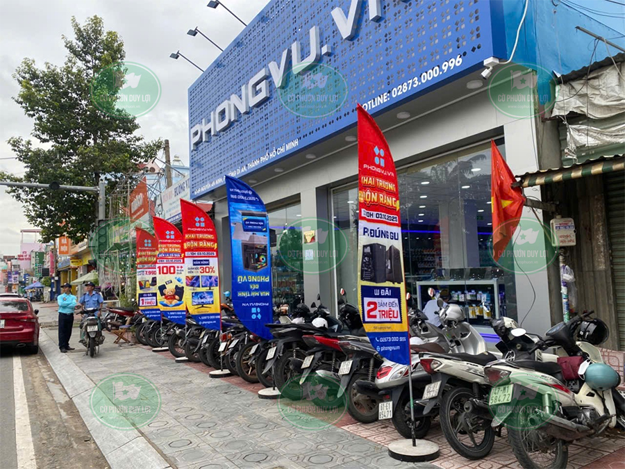 Cờ phướn giọt nước cửa hàng máy tính