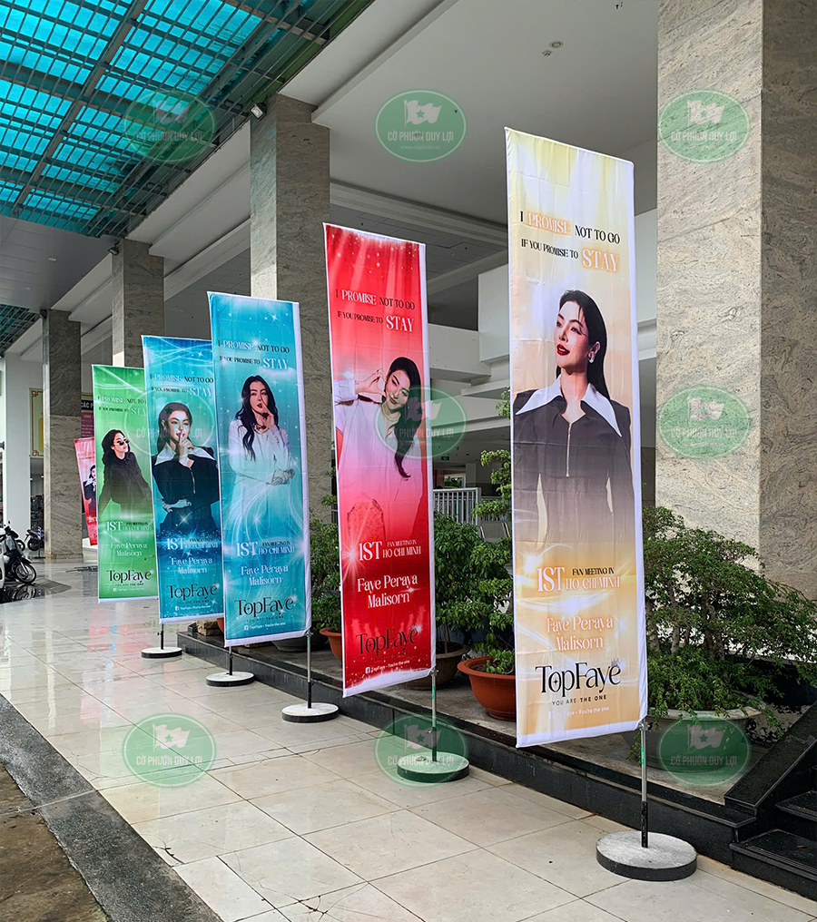 Cờ phướn quảng cáo sự kiện ngoài trời