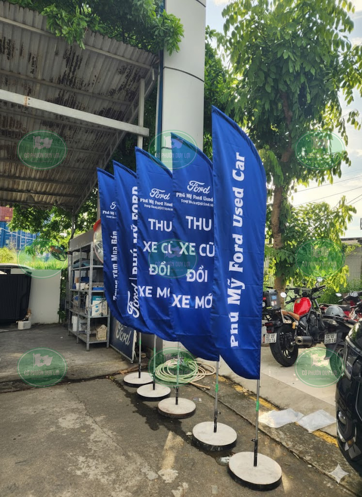 Mẫu cờ phướn ô tô xe máy sang trọng